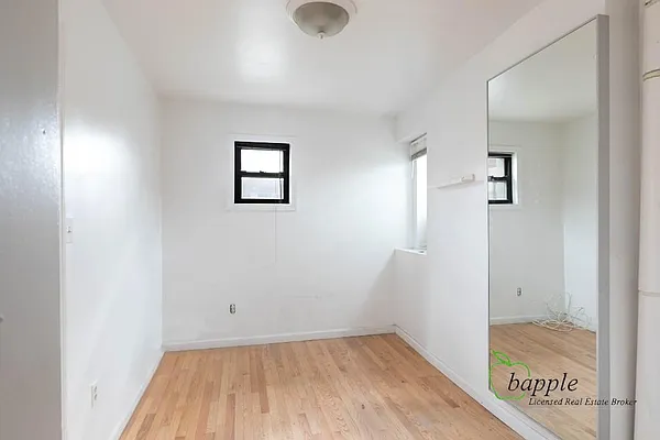 Rented by Bapple | media 13