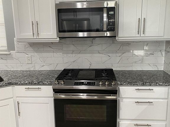 3rd image of 3931 42nd St