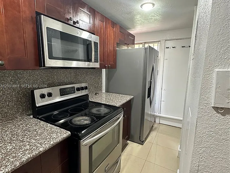 9250 Fontainebleau Blvd #202 — Photo 12