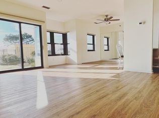 1 Seal Harbor Rd APT 101, Winthrop, MA 02152