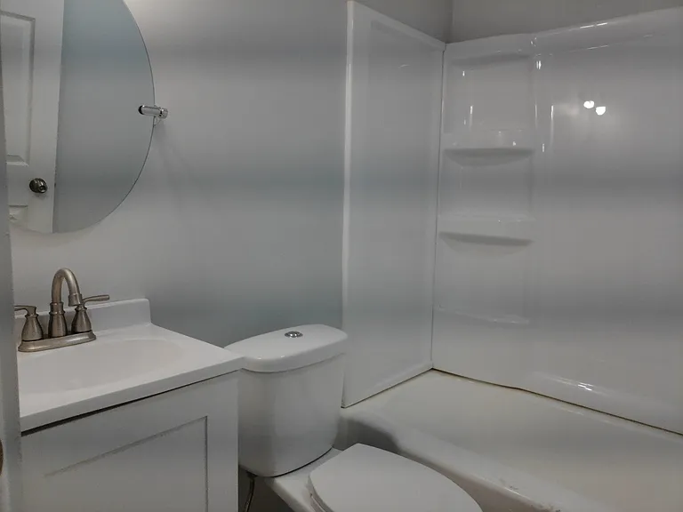 1211 E 4th St #39 — Photo 6
