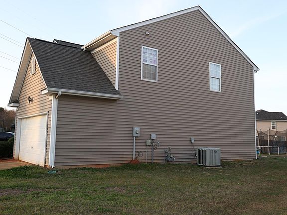 2nd image of 15 Spring Walk Way