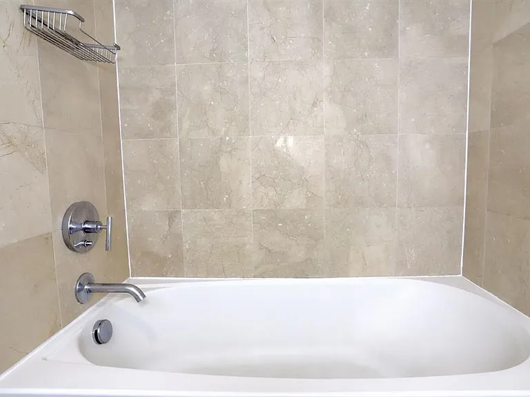 389 Washington St #20A — Photo 21