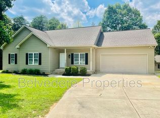 7541 Strawberry Rd, Summerfield, NC 27358