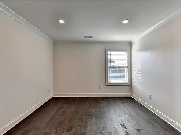 45 Sudderth St — Photo 19