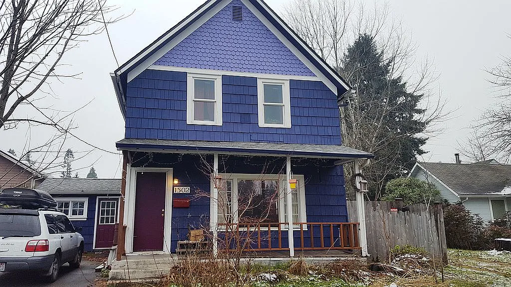 1502 Brawne Ave NW photo 1