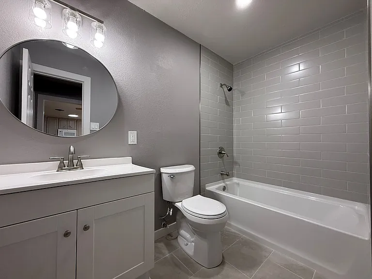 3237 Drexel Ave — Photo 10
