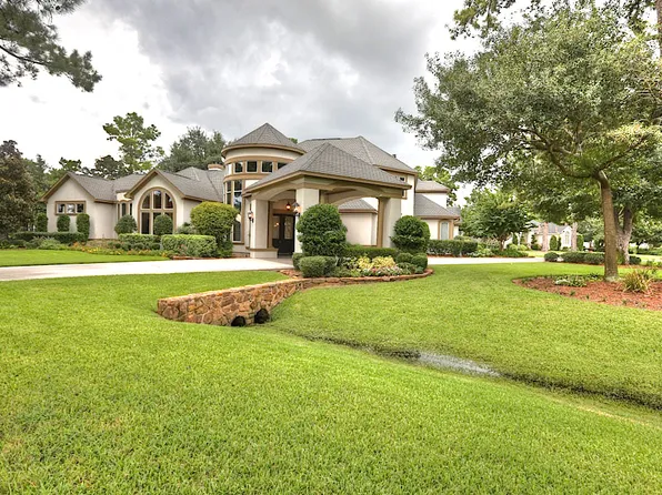 18 Dove Manor Ct, Spring, TX 77379