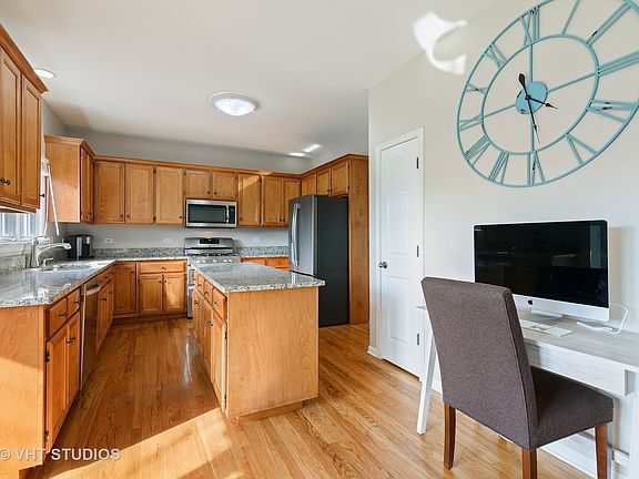 4th image of 678 Chasewood Dr