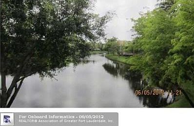 4th image of 3835 Carambola Cir N