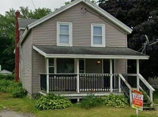 28 McIntyre St, Fort Edward, NY 12828