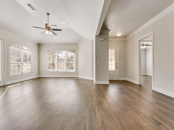 3rd image of 8841 Creek Run Rd #403