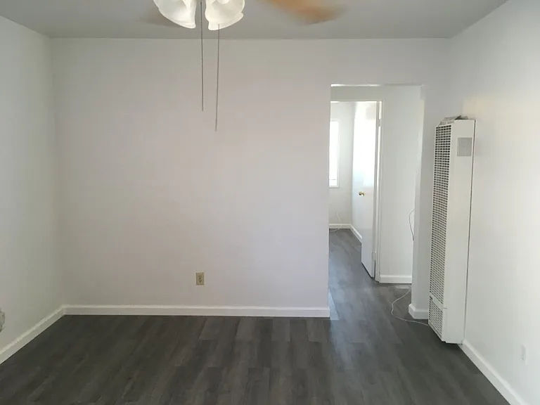 406 Niles Ave — Photo 8