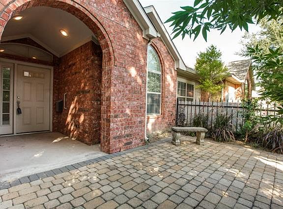 3rd image of 3120 Camellia Rose Dr Unit 311