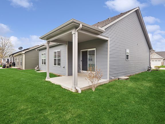 2nd image of 807 Alexandra Ln