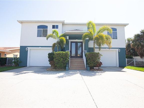 3rd image of 6904 S Shore Dr S