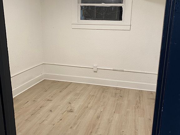 3rd image of 1023 12th Ave #3