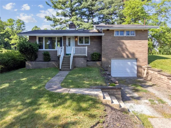 101 Hibiscus Dr, Turtle Creek, PA 15145
