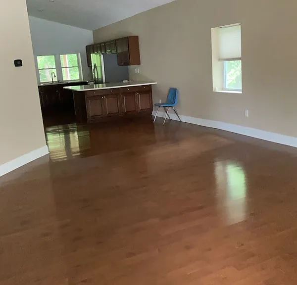 1812 NE Bren Mar Rd — Photo 3