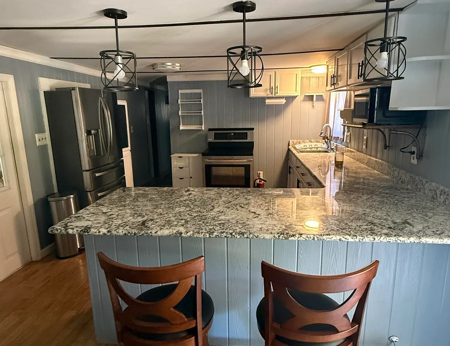 2 bed, 2.0 bath, 648 sqft, $1,200 — Photo 3