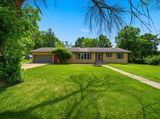 208 Snow Rdg, Le Sueur, MN 56058