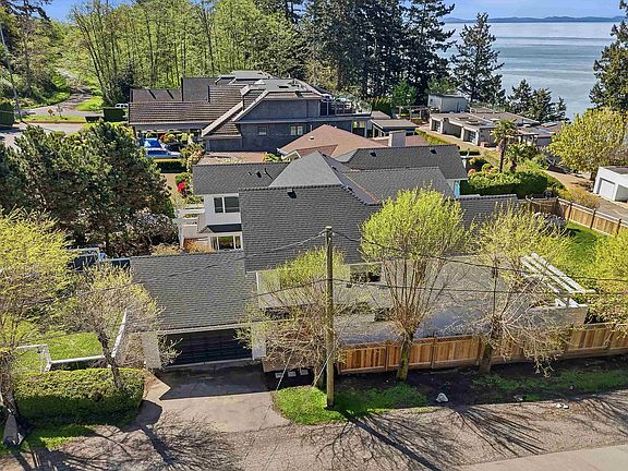 3rd image of 29 English Bluff Rd