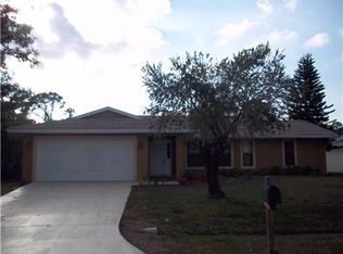 1786 SW Schleicher Ln, Pt Saint Lucie, FL 34953