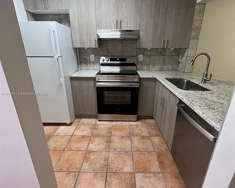 1st image of 902 NE 209th St #205-40