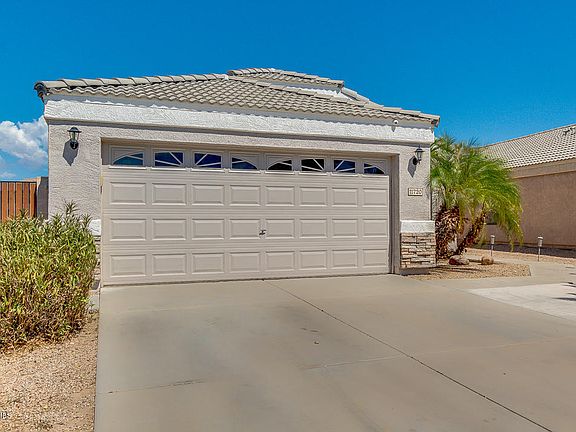 3rd image of 11720 W Mauna Loa Ln