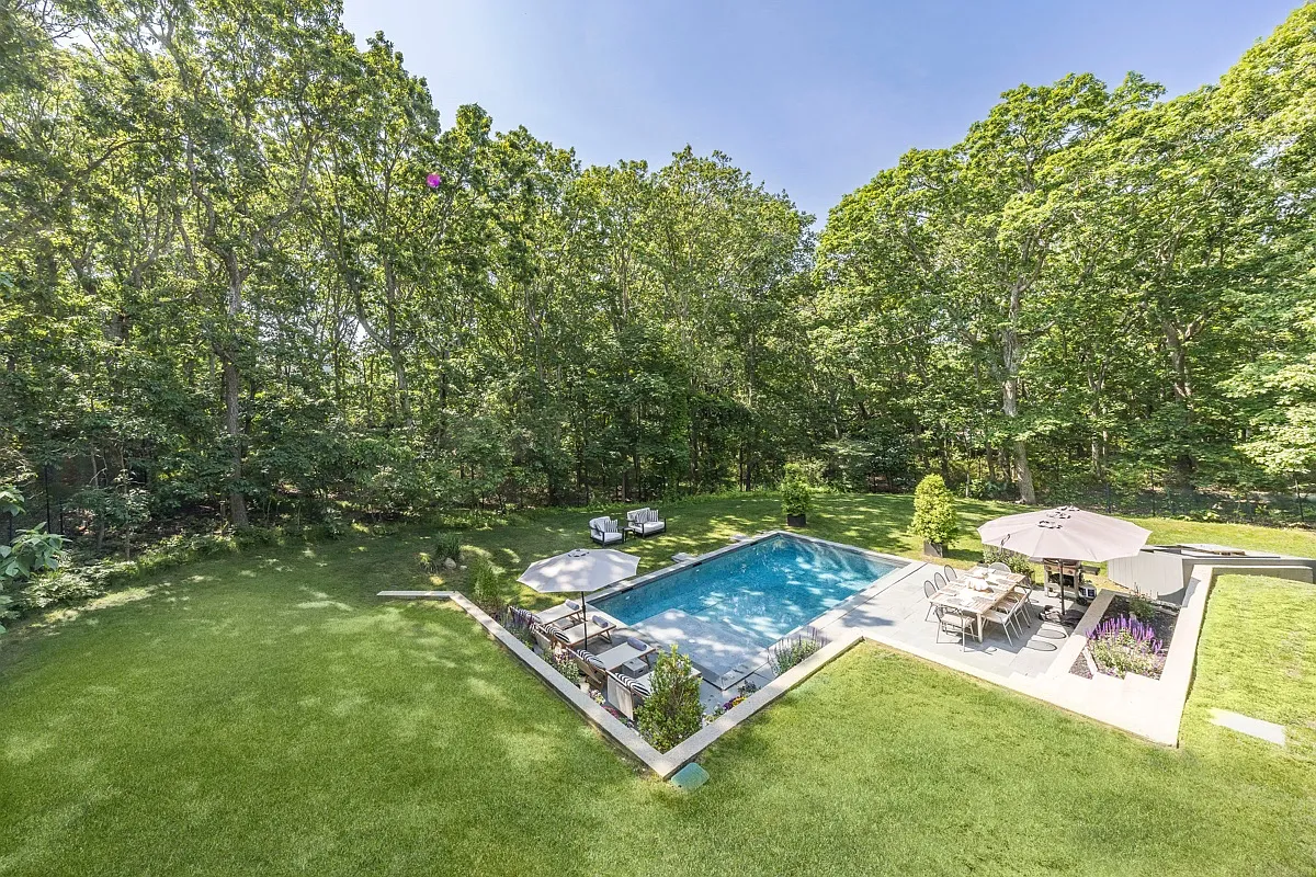 Montauk Hither Woods Get Away — Photo 3