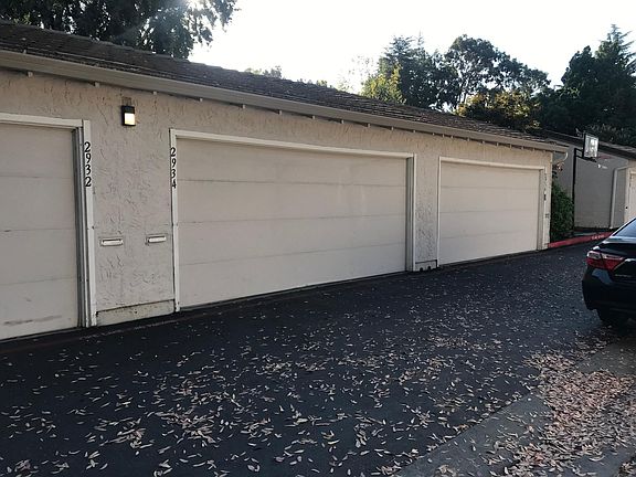 3rd image of 2934 Brandeis Ct