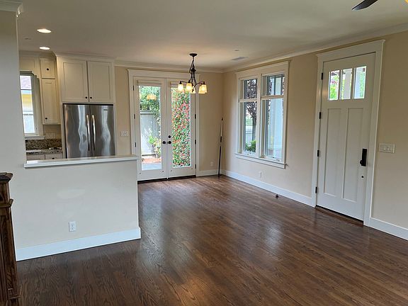 4th image of 189 W Macarthur St