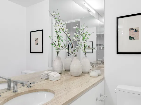 15 West 53rd Street image 9 of 10