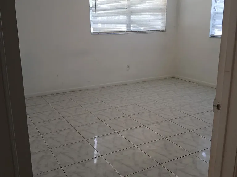 4108 NW 88th Ave #4 — Photo 9