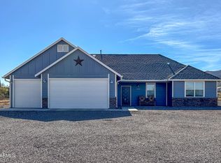 5272 E Jenny Dr, Hereford, AZ 85615