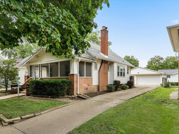 704 W Washington St, Champaign, IL 61820