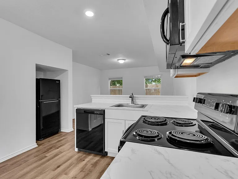 350 Debus Dr #117A — Photo 22