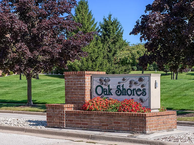 Oak Shores Apartments — Photo 50