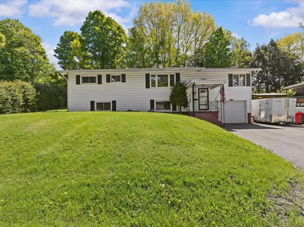 17 Woodland Drive, Barre City, VT 05641