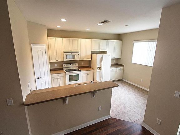 3rd image of 10210 Tin Maple Dr Unit 133