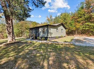 434 Big Rock Lake Rd, Pickens, SC 29671