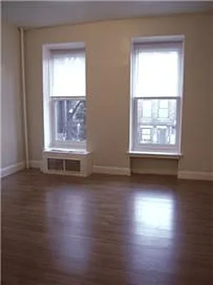 Rented by R New York | media 11