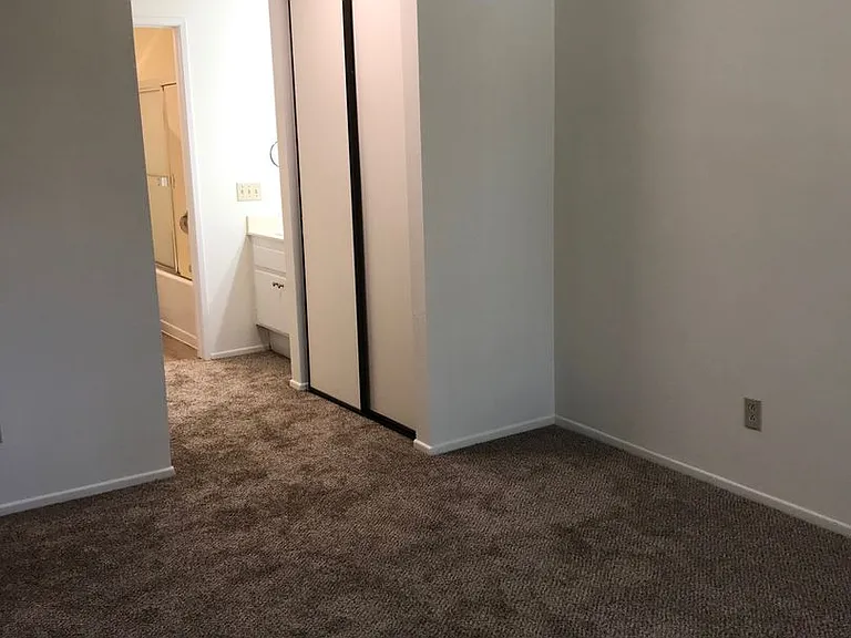 10343 Azuaga St #72 — Photo 14