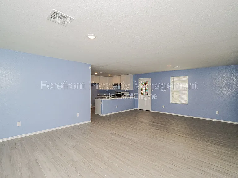 4110 Cross Current — Photo 5