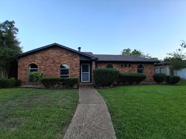 1334 Paris Dr, Garland, TX 75040