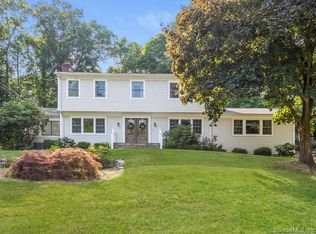 309 Dundee Rd, Stamford, CT 06903