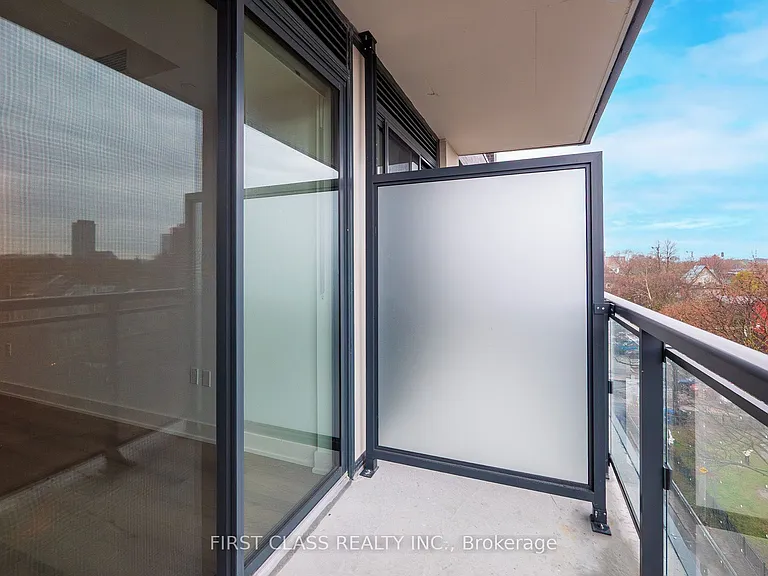 758 Dovercourt Rd #612 — Photo 25