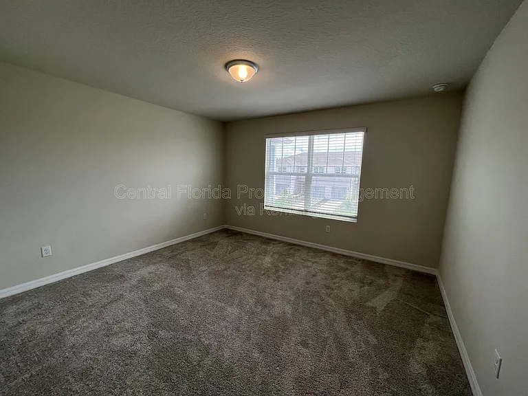 4517 Sparkling Shell Ave — Photo 24