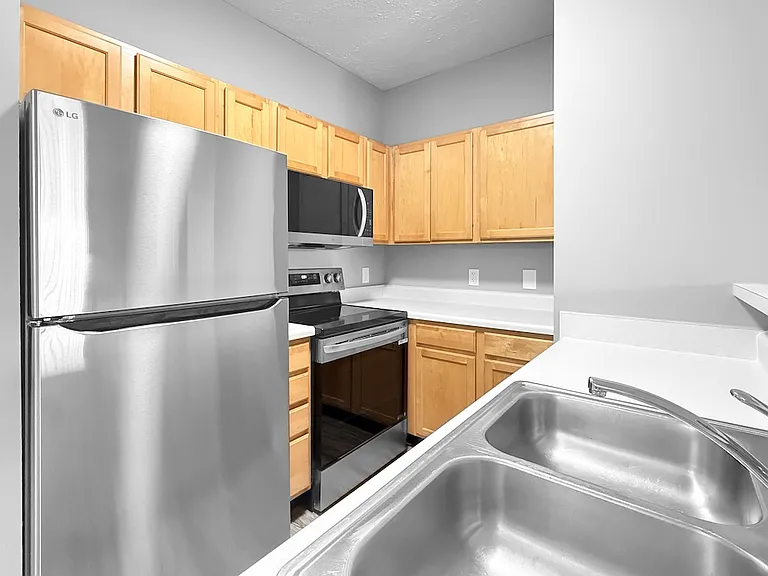 Cross Lake Apartments — Photo 155