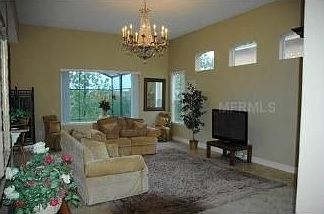 5th image of 224 Chelsea Ave